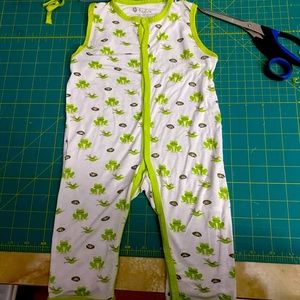 Kyte 12-18 Pond Sleeveless Romper- GUC